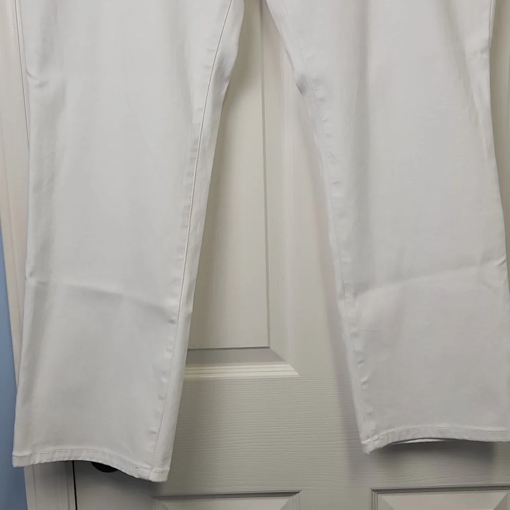 LRL‎ Lauren Modern Curvy Straight Leg Denim: Color- White: Size 22W SEE DETAILS